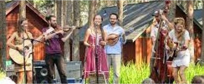 Sisters Folk Festival