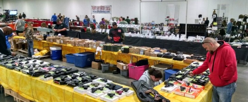 Paducah, KY- Gun Show