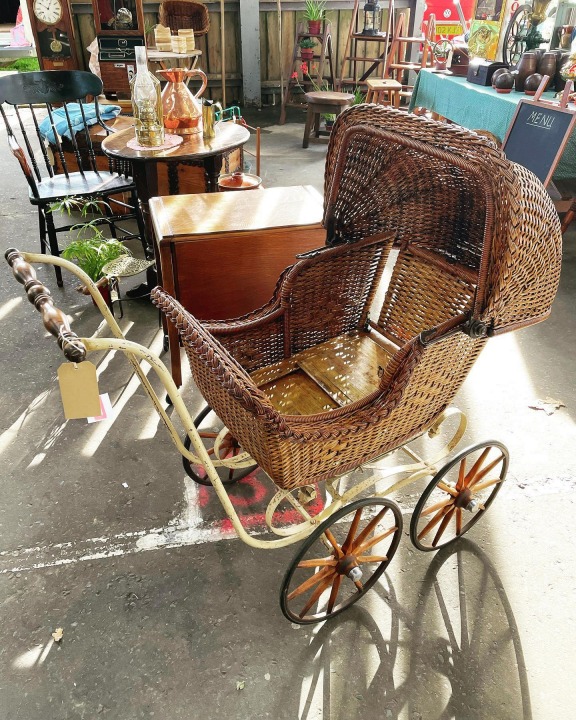 NEWARK INTERNATIONAL ANTIQUES & COLLECTORS FAIR 2023, NEWARK INTERNATIONAL ANTIQUES & COLLECTORS FAIR