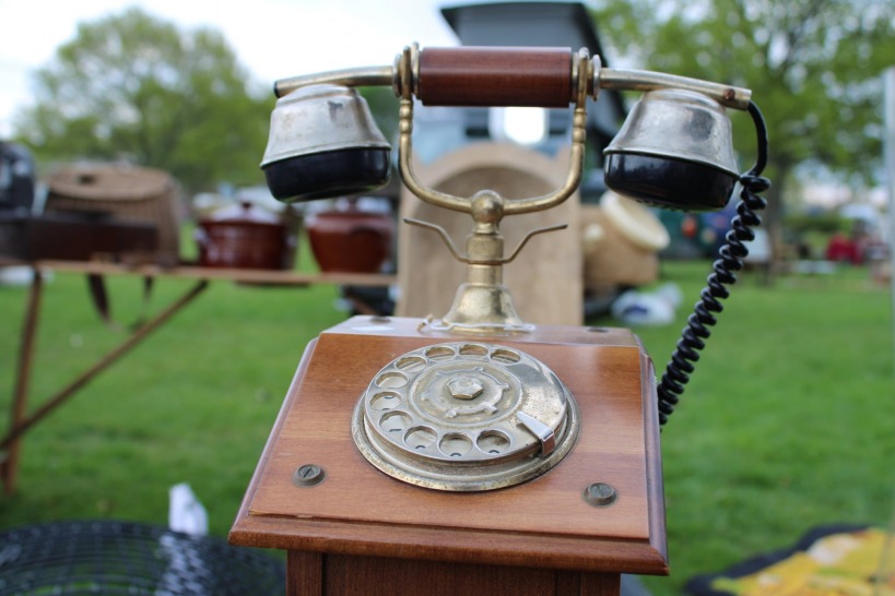 IACF Antique Fair 2024, RUNWAY MONDAY AT NEWARK ANTIQUES AND COLLECTORS FAIR
