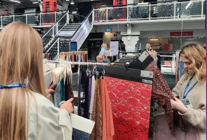 The London Textile Fair, THE LONDON TEXTILE FAIR