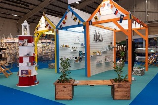 Giving & Living Trade Show, GIVING & LIVING