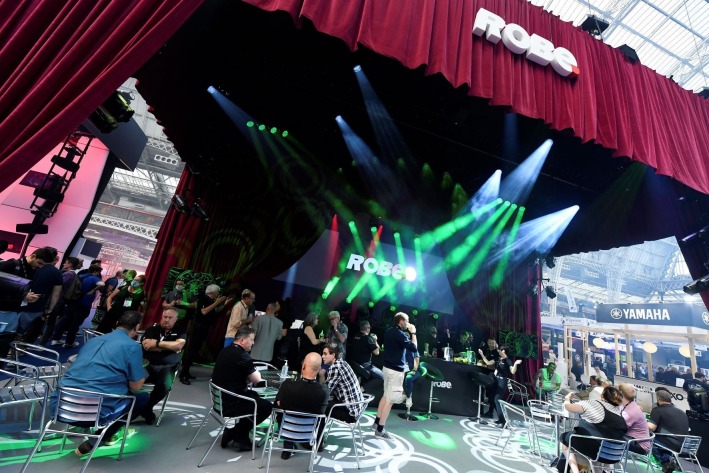 Plasa Show, PLASA