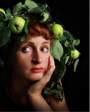 “People in Baskets” exhibition by Masha Trotzky
