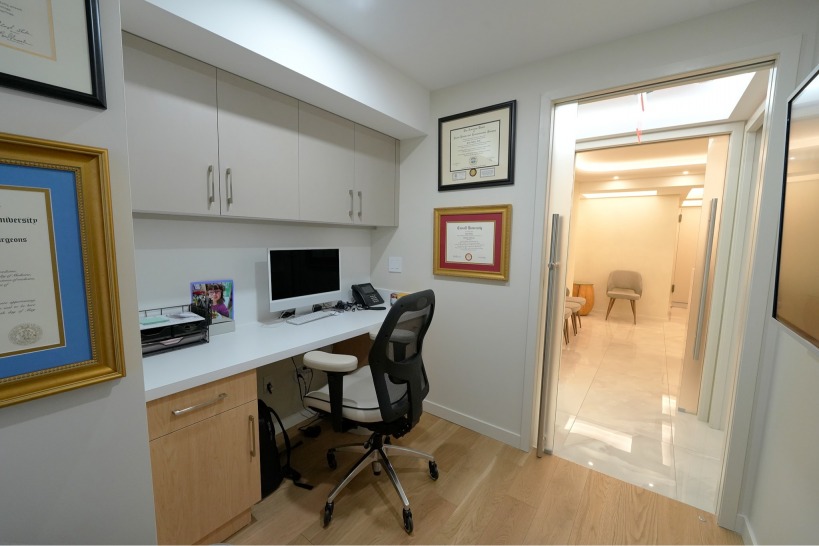 Advantages of Services in Linkov Hair Surgery