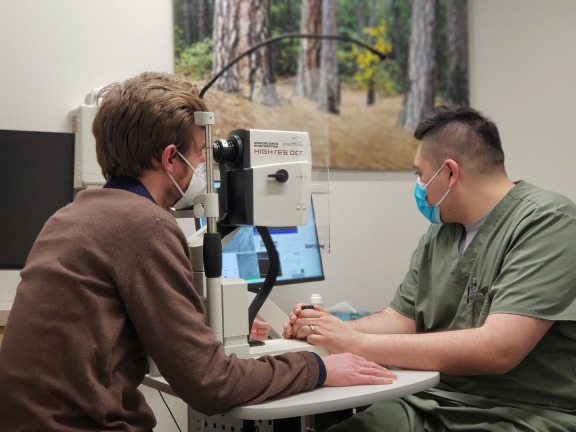 Advantages of Services in Vitreous Retina Macula Consultants of New York (Downtown Manhattan)