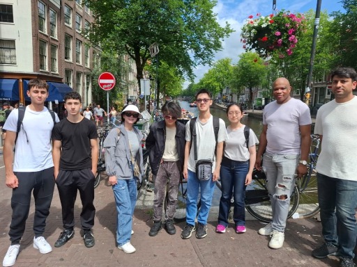 Canal Visiting, Intensive English Language Course in Amsterdam
