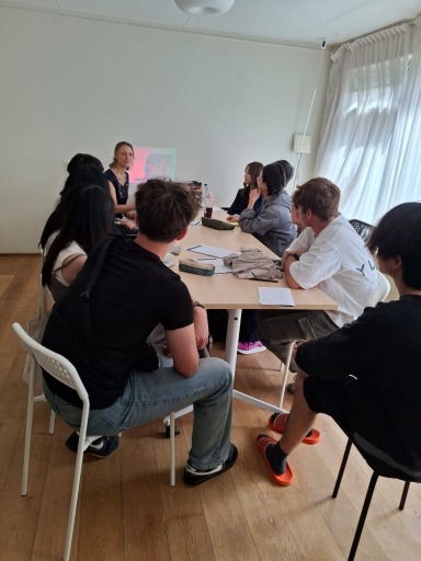 Dutch Speaker Lecture, Intensive English Language Course in Amsterdam