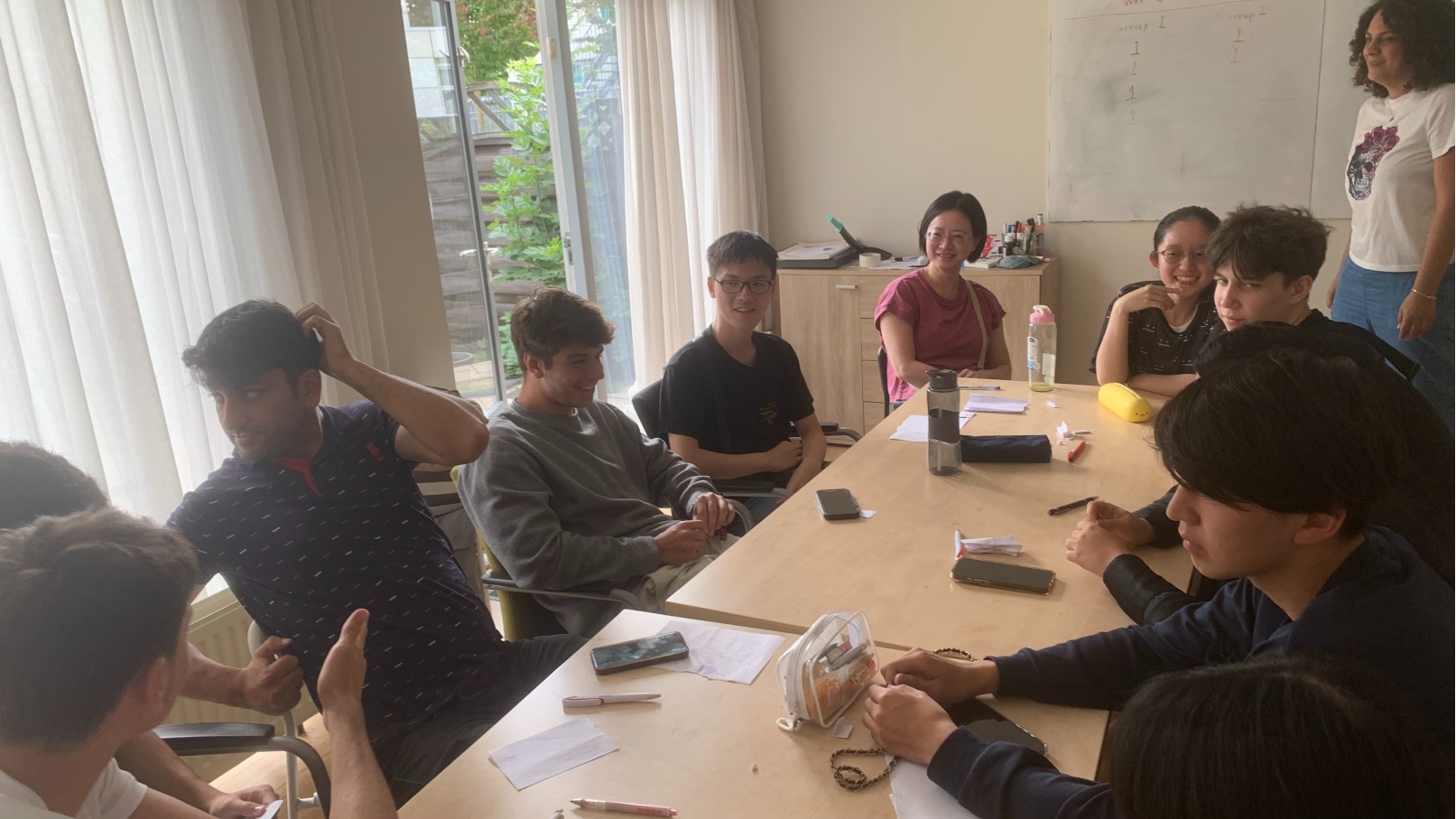 Group Discussion, Intensive English Language Course in Amsterdam