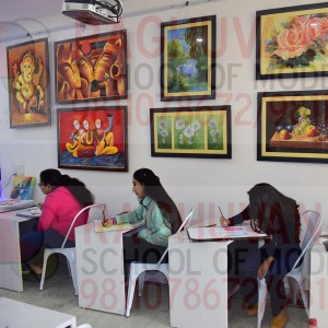 Fine Art Classes for eleventh & twelfth class students 