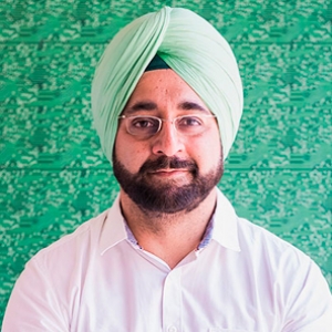 Mr. Amuleek Singh 