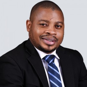 Abayomi Apoeso 