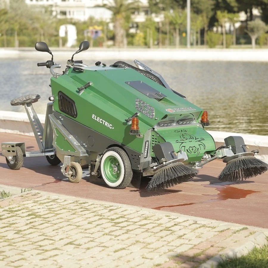 CRAB MINI ROAD SWEEPER MACHINE