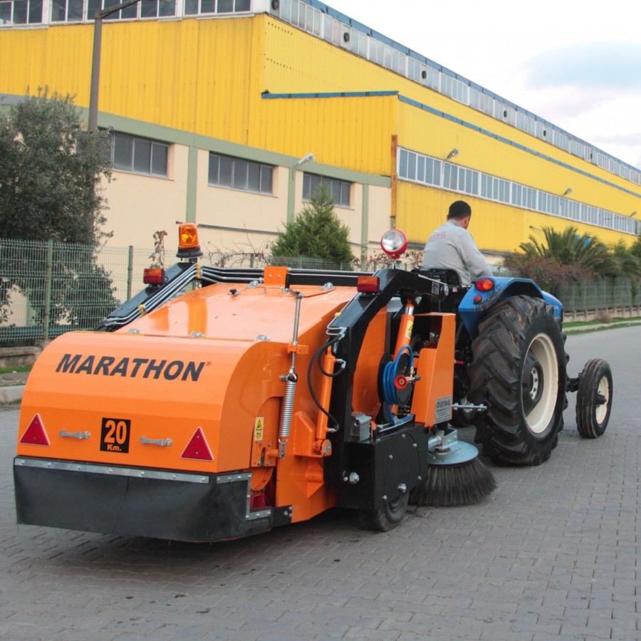 TRACTOR TOWED ROAD SWEEPER MACHINE (MARATHON)