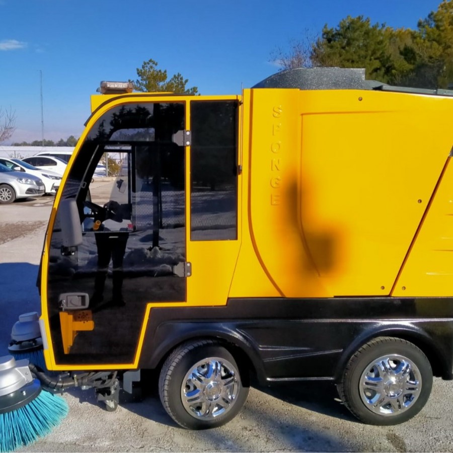SPONGE HYDROSTATIC ROAD SWEEPER MACHINE