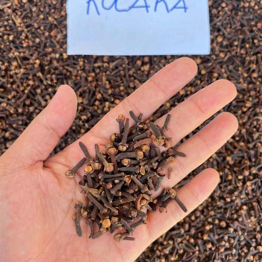 WHOLE DRIED CLOVE