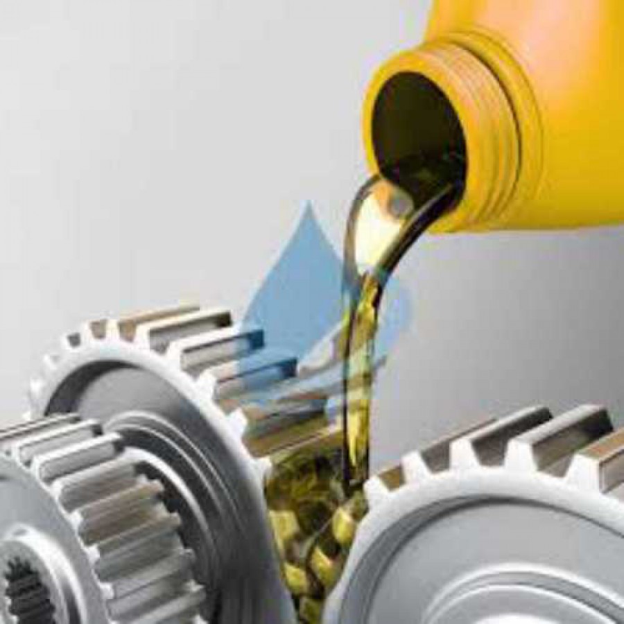 Heavy Vehicle Type Light Yellow Lubricant Oil Liquid For Automobiles