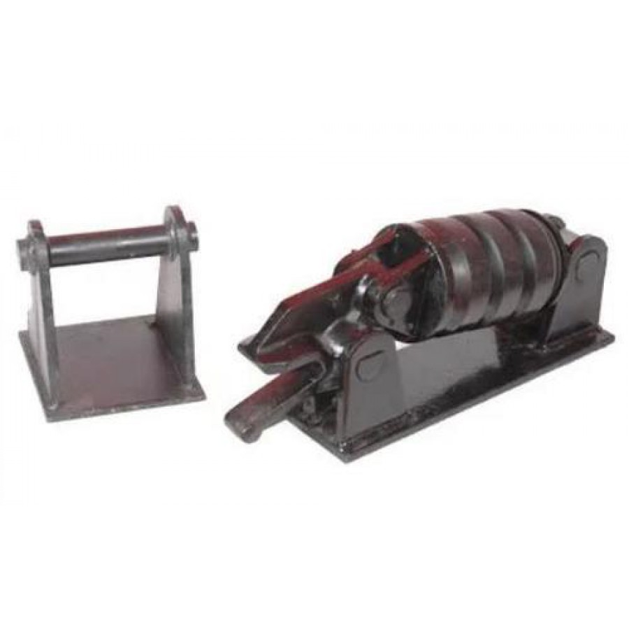 Tipper Body Lock Assembly