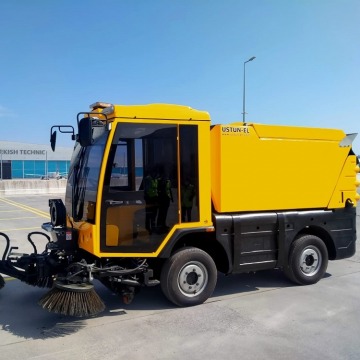 HDS 2000 HYDROSTATIC ROAD SWEEPER MACHINE