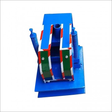 Manual Slipper Sole Cutting Machine