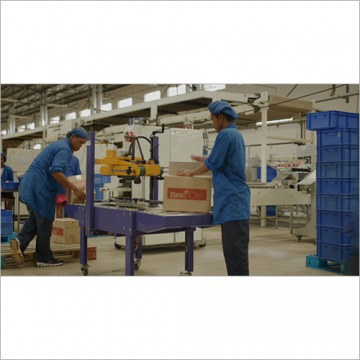 Sealing and Strapping Machine