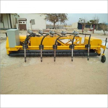 Semi-Automatic Concrete Road Paver Machine